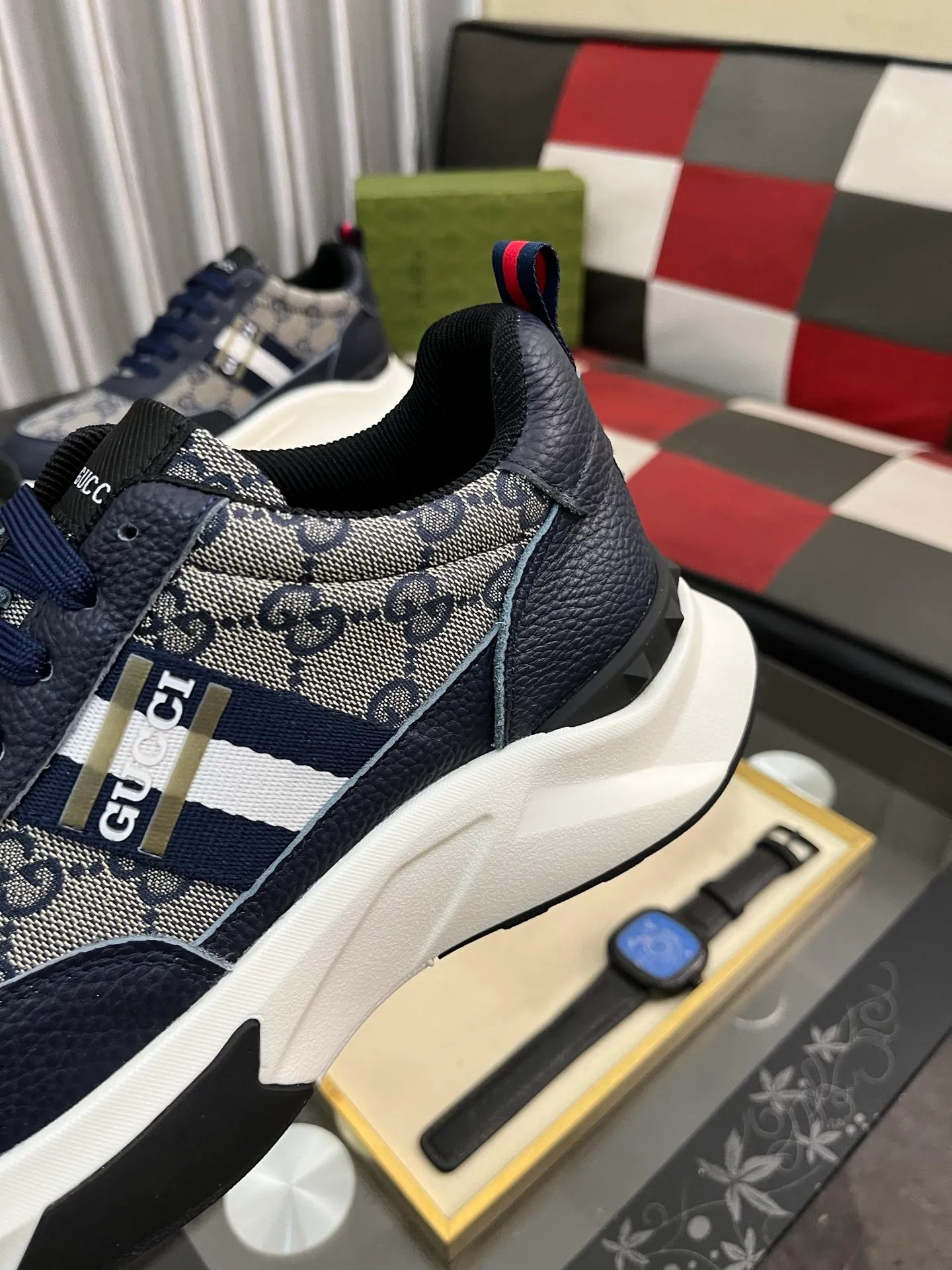 Men's Men's Shoes 💰458 ⌚️⌚️[GUCCI] Gucci men's casual shoes are absolutely popular 🔥The ultimate matching item for trendy men! The charm of super texture is irresistible, the main recommendation, the flower leather color is bright! The upper is made of high-quality brand printed fabric with cowhide, breathable leather lining and wear-resistant rubber sole, noble and elegant! Extremely comfortable🎁🎁You can be as handsome as you want💪 38-445⃣️colors available